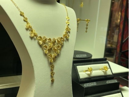 金價(jià)景氣度持續(xù)，元旦前黃金與美發(fā)飾品銷售雙升